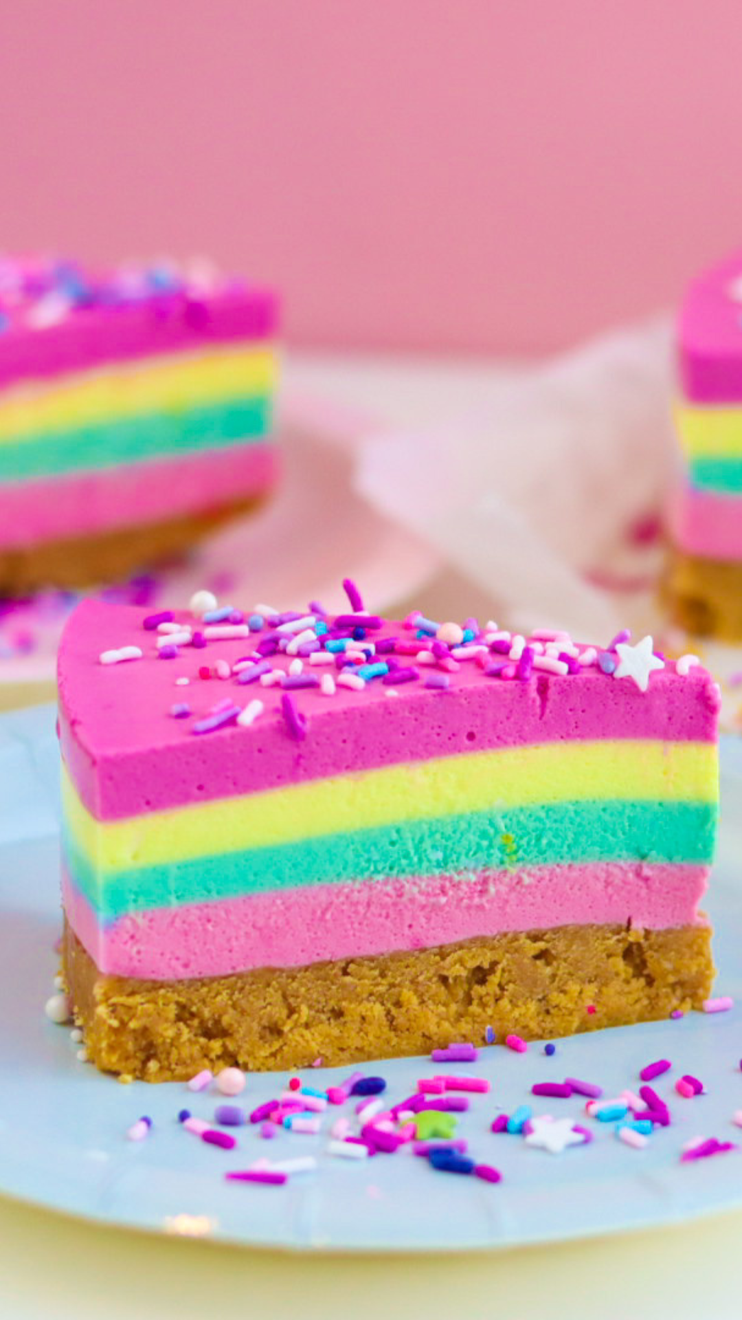 Ostekake i regnbuefarger