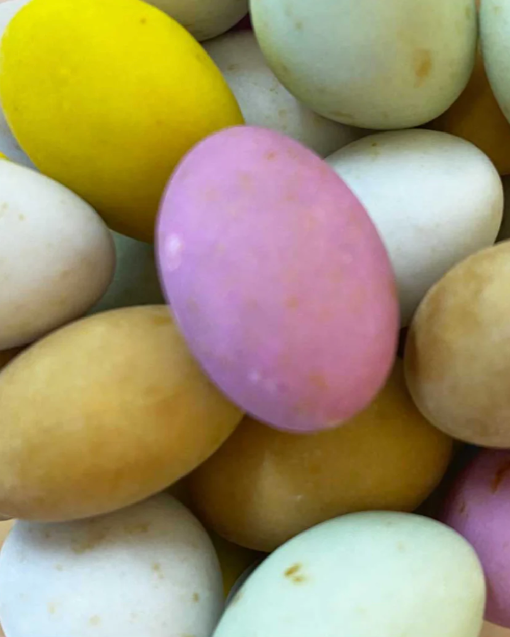 Fargerike Sjokoladeegg